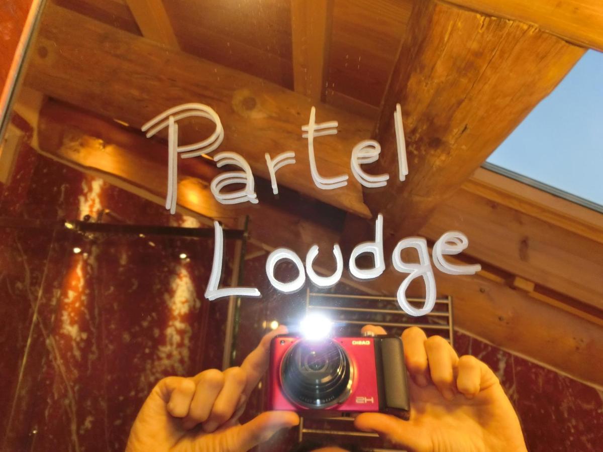 Partel Loudge Appartamento Cortina dʼAmpezzo Esterno foto